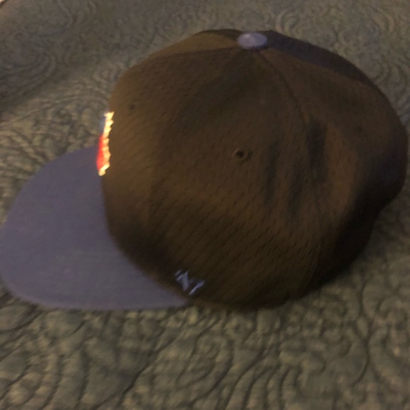 Hat - Picture 2 of 3